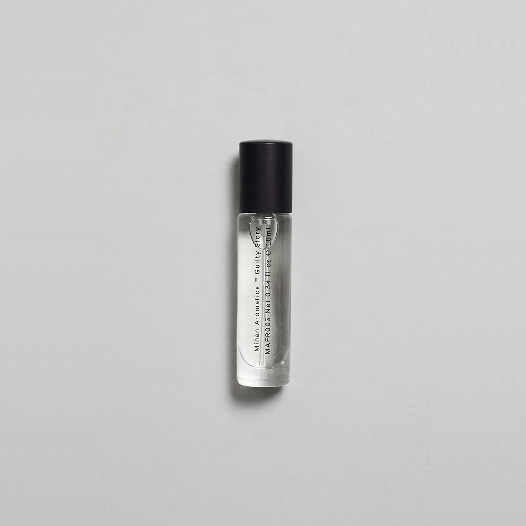 Guilty Story Parfum roller bottle, bold and addictive fragrance for unforgettable moments.